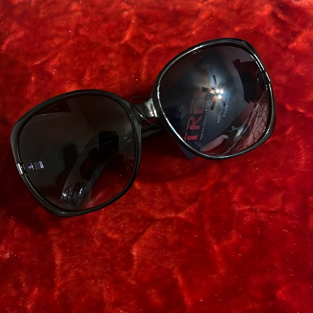 LC Lauren Conrad collab with Foster Grant Sunglasses